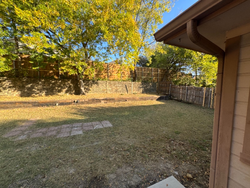 Building Photo - 7504 Bear Lake Dr