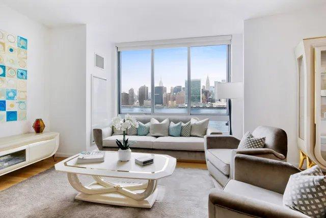 Building Photo - 1 bedroom in Long Island City NY 11101