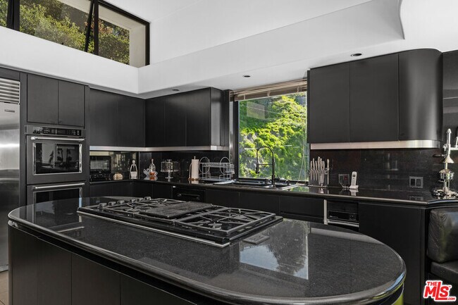 Building Photo - 477 Upper Mesa Rd