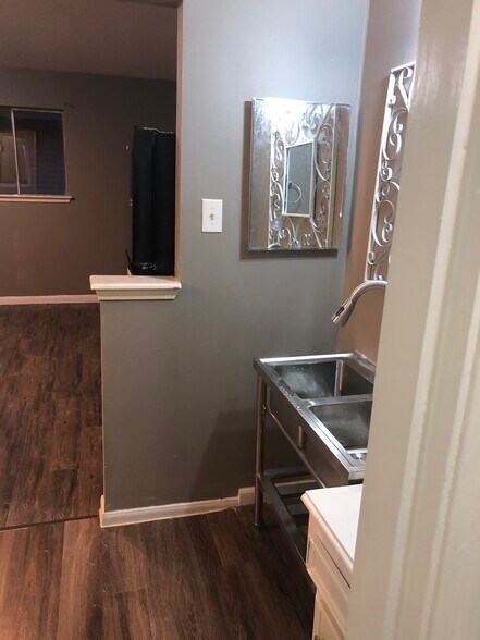 Building Photo - 12722 Villawood Ln