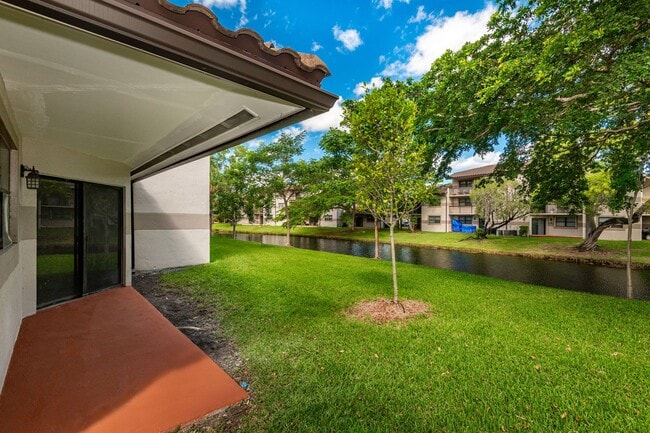Building Photo - Fully Renovated Corner 1/1 “Villa” with Ba...