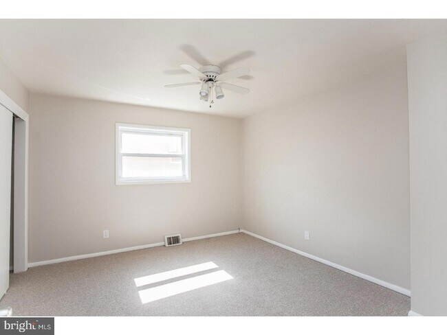 Building Photo - 176 Juniper Rd