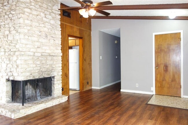Building Photo - 1416 Cardinal Hill Dr