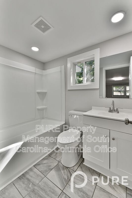 Building Photo - 1414 Mt Vernon St