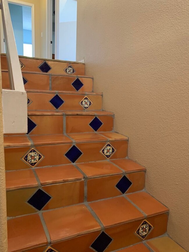 Building Photo - Magnificent 4 Bedroom, 2.5 Bath in Rio Rancho!