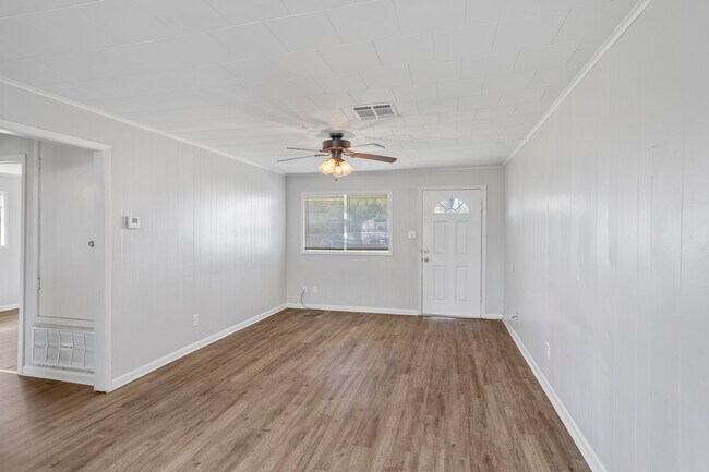 Building Photo - 732 Murbelle Rd