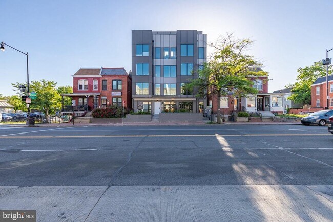 Building Photo - 2812 Georgia Ave NW