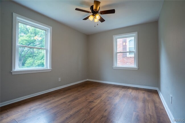 Building Photo - 312 Midway Ave