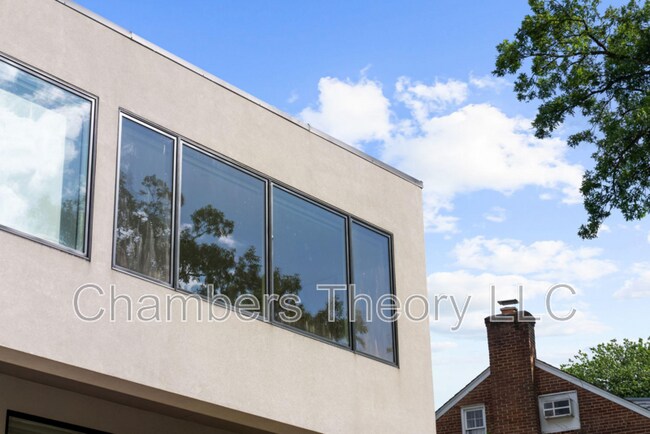 Building Photo - 3820 Argyle Terrace NW
