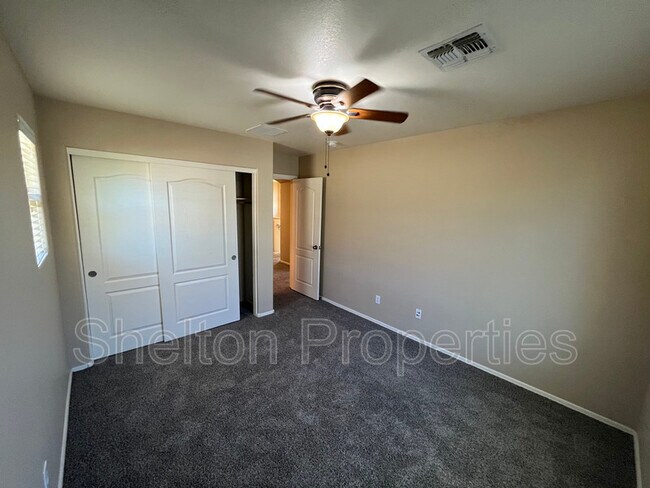 Building Photo - 2958 N Clanton St