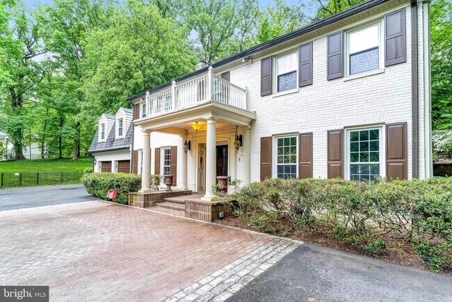 Building Photo - 7845 Old Dominion Dr