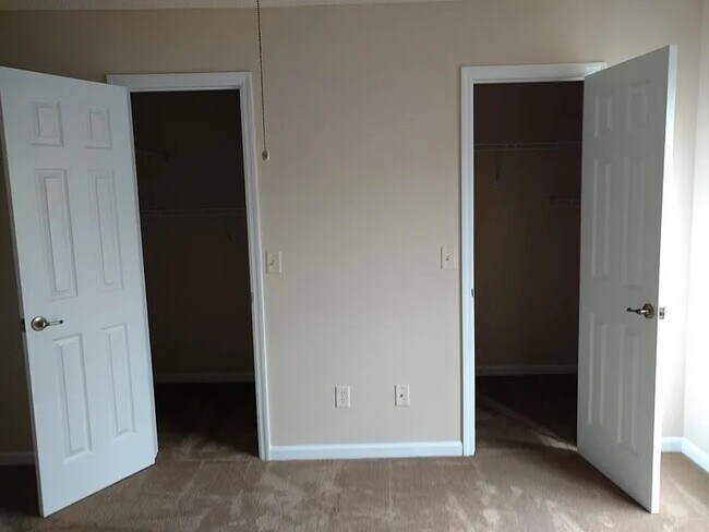 Building Photo - 96 W Daryl Dr