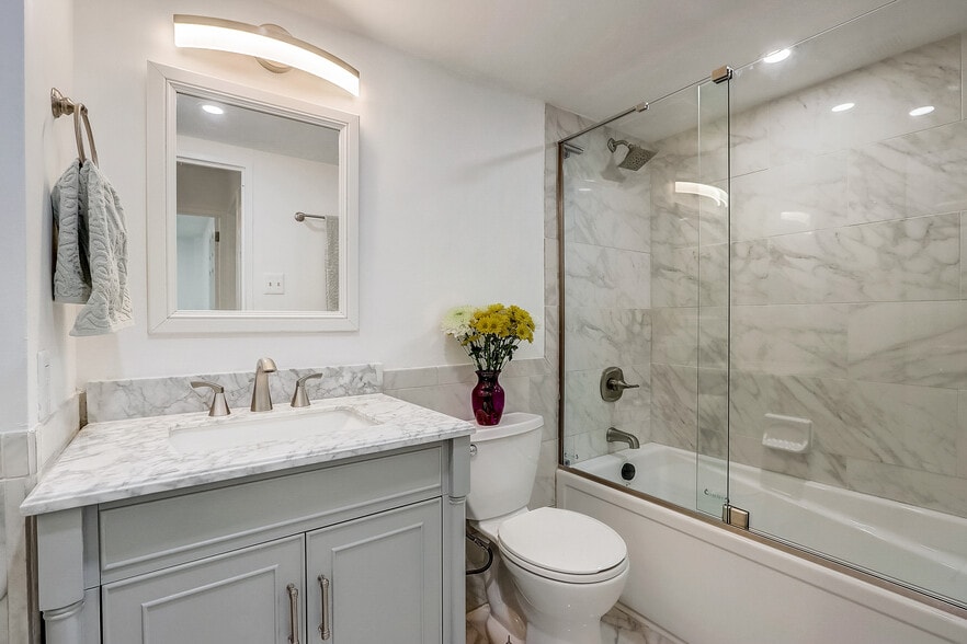 Second Bathroom - 240 M St SW