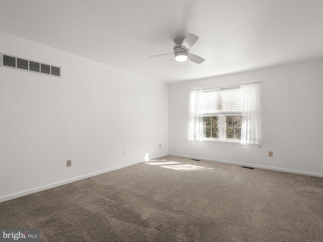 Building Photo - 109 Driftwood Ln