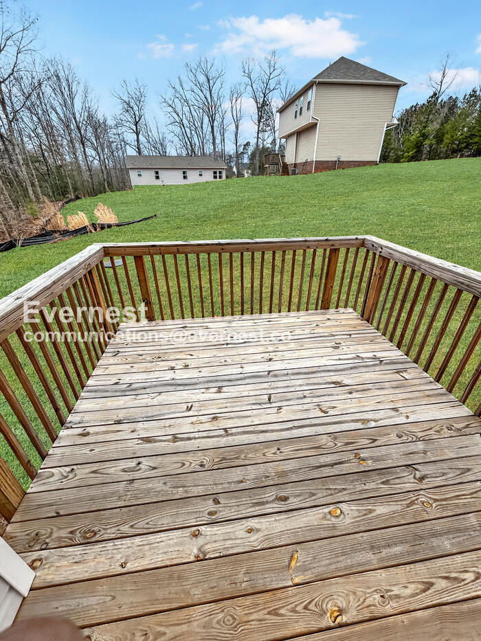 Building Photo - 109 Big Bertha Dr