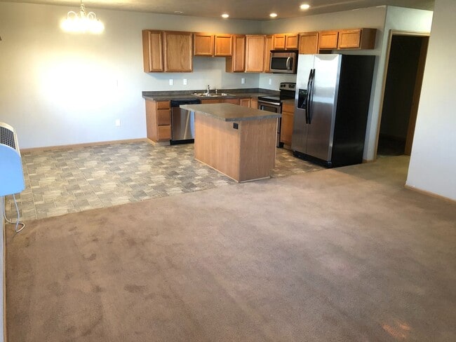 Building Photo - 415 3rd Ave NW