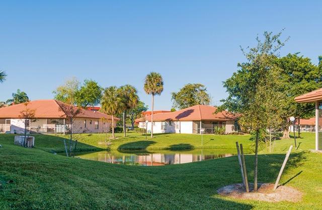 Building Photo - 9929 Three Lakes Cir