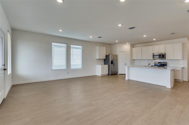 Building Photo - 6826 Welsh Dr