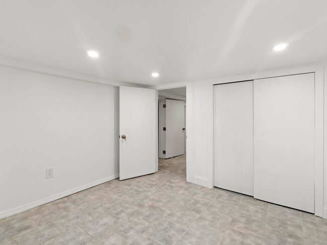 Building Photo - 151 Stevens Ave