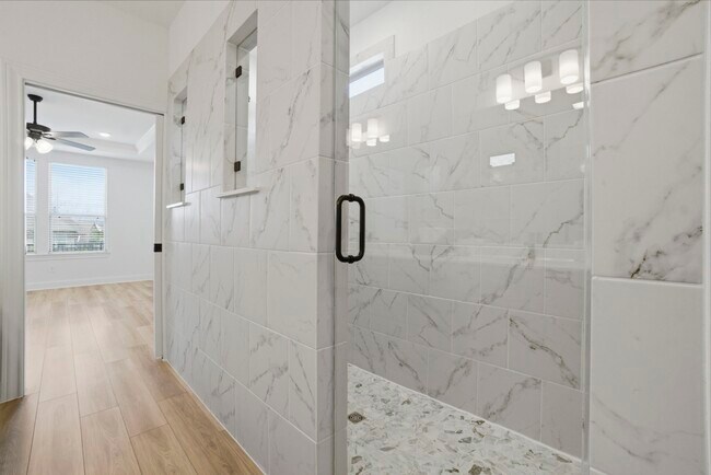 Building Photo - 9727 Rockwell Dr