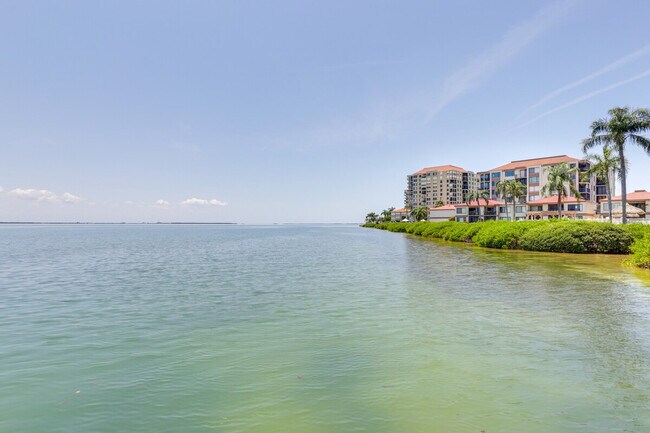 Building Photo - 6218 Palma Del Mar Blvd S