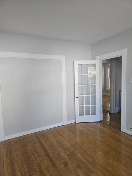 Building Photo - 96 Ashland St