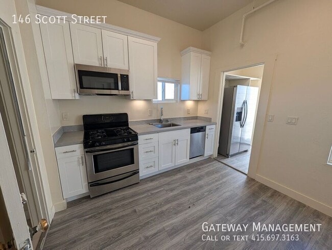 Building Photo - 146 Scott St