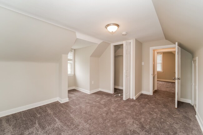 Building Photo - 1131 Orourke Dr