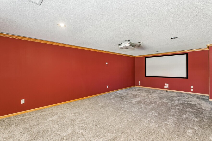 Building Photo - 5125 N Blackhawk St