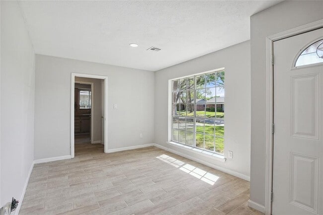 Building Photo - 959 Wavecrest Ln