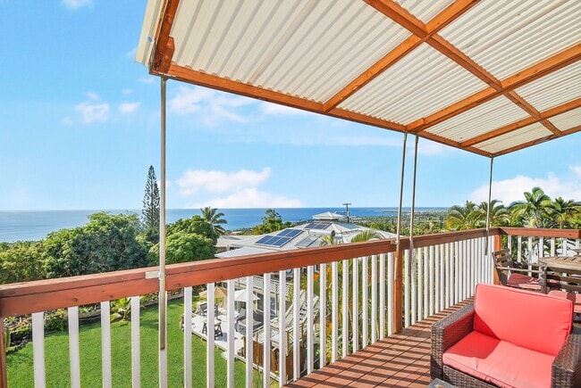 Building Photo - Kona Oasis with Stunning Ocean Views
