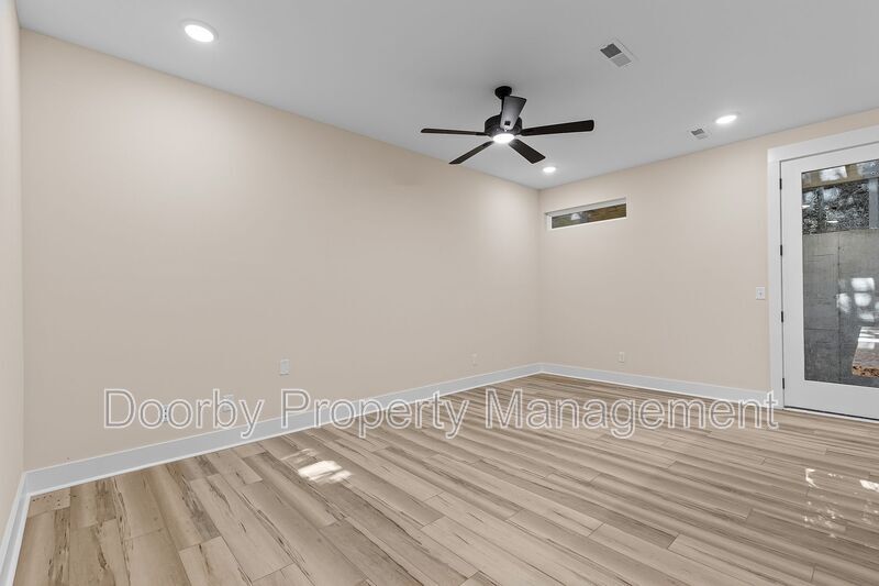 Building Photo - 432 Wayne Ave