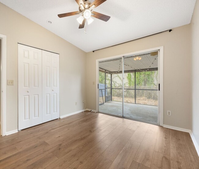 Building Photo - New Winter Garden Rental