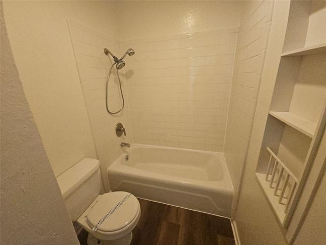 Building Photo - 2109 Fleur De Lis Ct