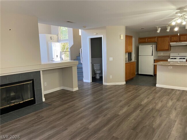 Building Photo - 3603 Penedos Dr