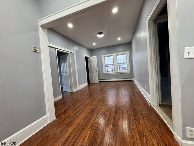 Building Photo - 51 Poe Ave