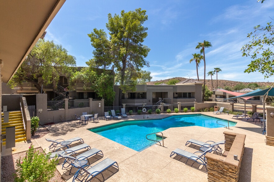 Community pool 2 - 1720 E Thunderbird Rd