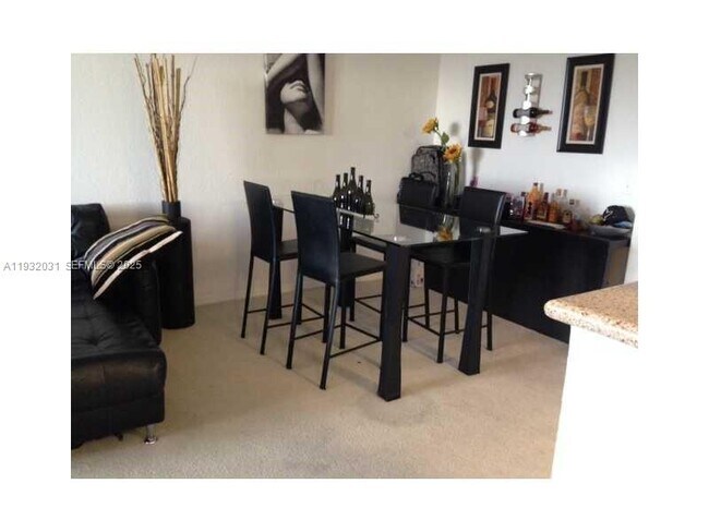 Building Photo - 36 NW 6th Ave