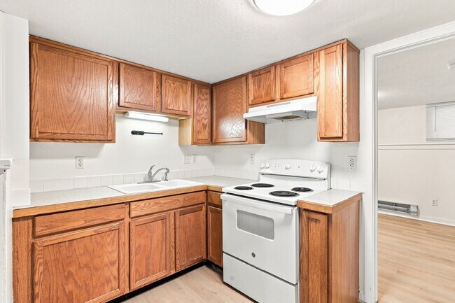 Building Photo - $1,595.95 with $300 Off The First Month's Rent, 2 Beds - 1 Bath, Duplex in Denver with Window A/C!