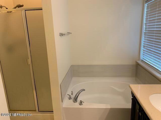 Building Photo - 4723 Pine Lake Dr