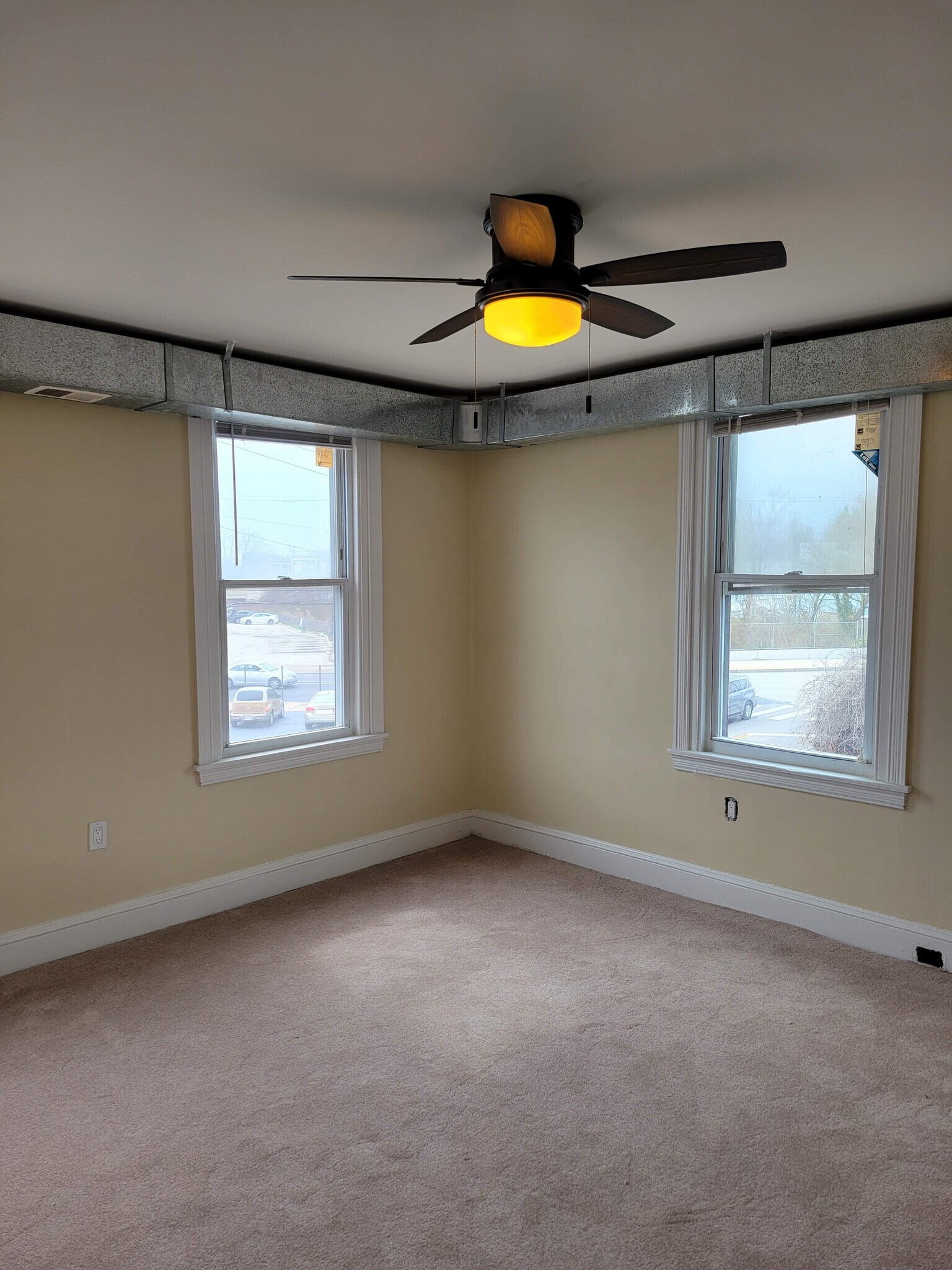 Building Photo - 933 Bleigh Ave