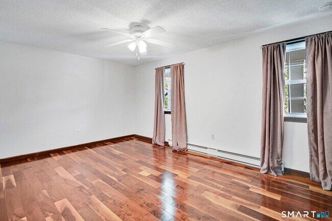 Building Photo - 61 Brandywine Ln