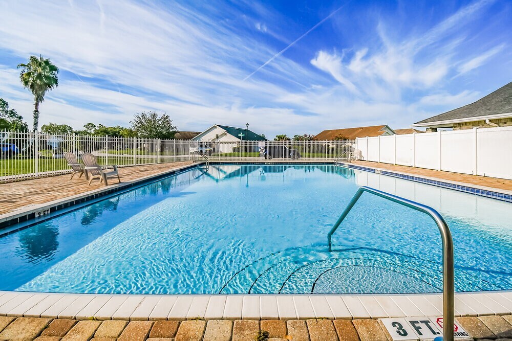 Building Photo - 6248 Ironside Dr N