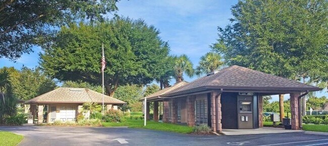 Building Photo - 5352 Royal Stuart Ct