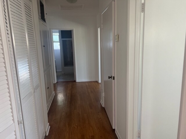 Building Photo - 5913 S Fairfax Ave