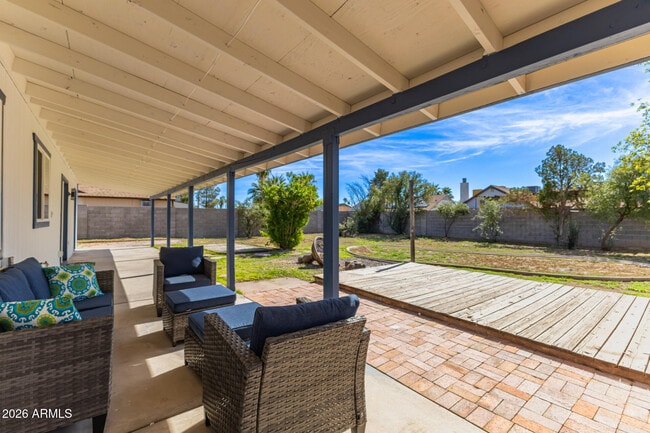 Building Photo - 4743 W Villa Theresa Dr