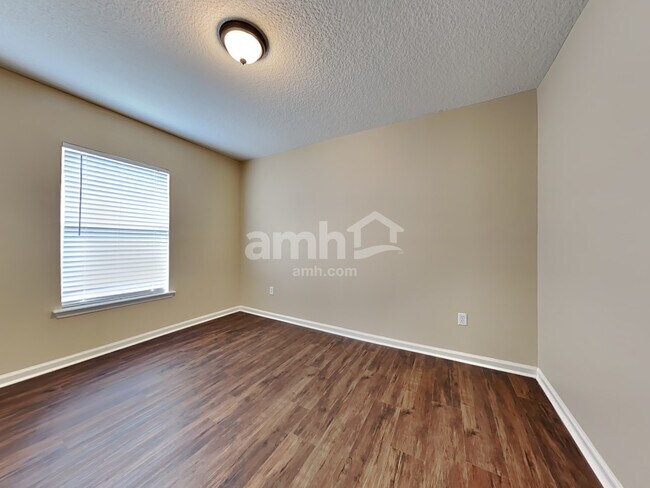 Building Photo - 8227 Stelling Dr