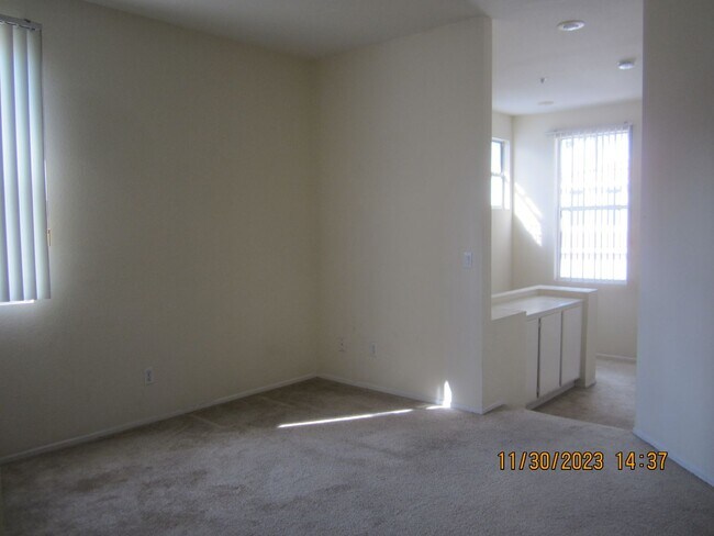 Building Photo - SPACIOUS PLACENTIA TOWNHOME