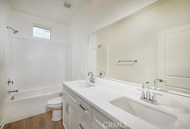 Building Photo - 4061 E Luna Paseo