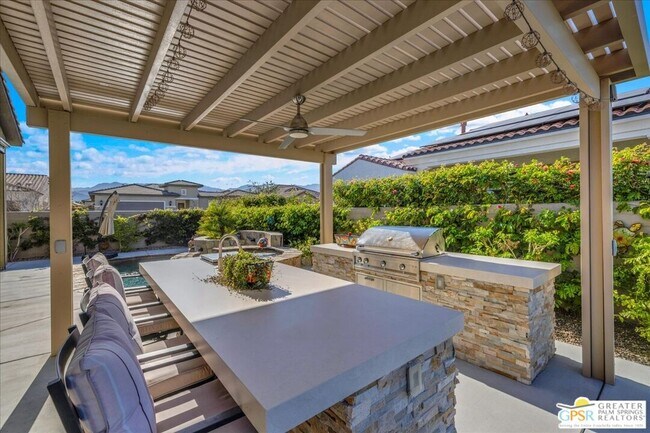 Building Photo - 81 Claret